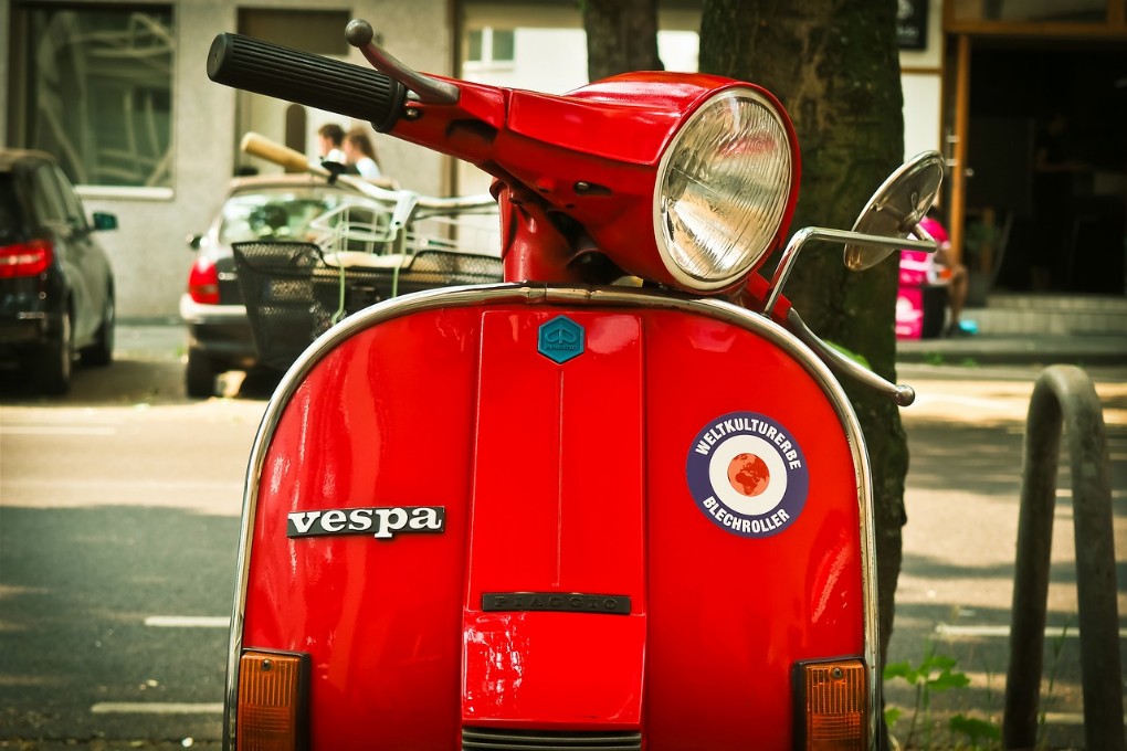 Il Club della Vespa a Noto