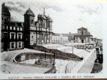 palazzo-vescovile-e-basilica.jpg